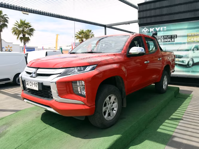 MITSUBISHI L200 2023