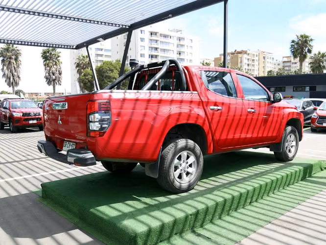 MITSUBISHI L200 2023 - Imagen 5