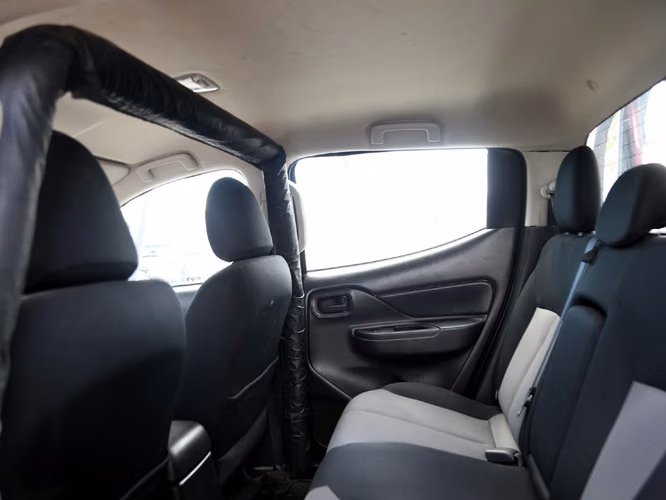MITSUBISHI L200 2023 - Imagen 14
