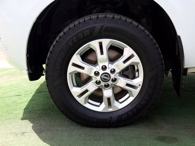NISSAN NAVARA 2024 - Imagen 10