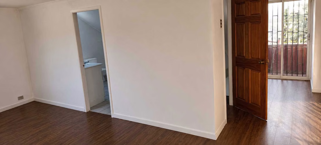 Moderna Casa con Excelente Conectividad (184666) - Imagen 9
