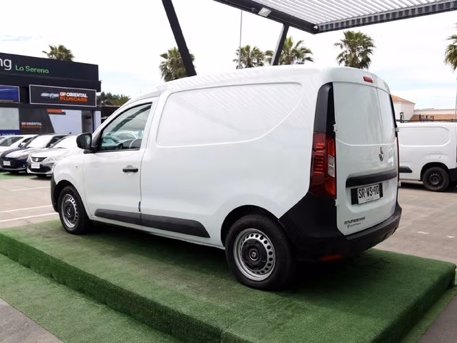 RENAULT EXPRESS 2023
