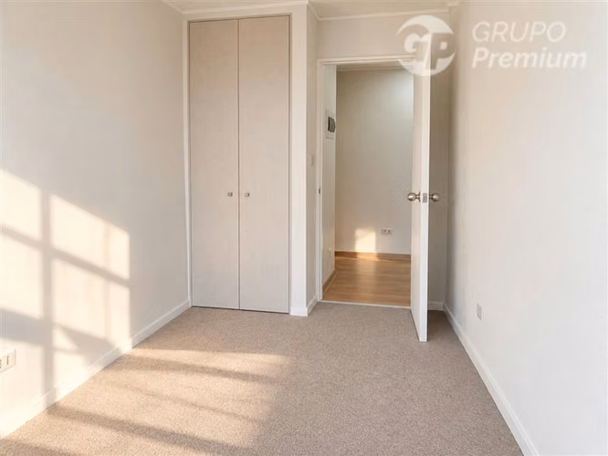 Arriendo Depto 3D 2B en avenida Colón con estacionamiento - Imagen 7