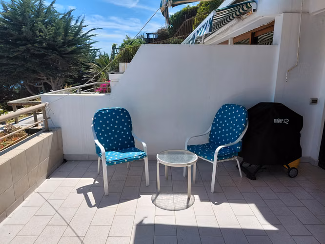 Vendo hermoso depto en primera linea playa amarilla - Imagen 9