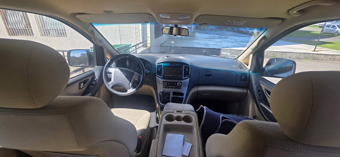 se vende Hyundai h1