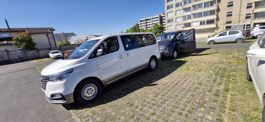 se vende Hyundai h1