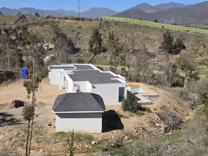 Casa nueva 181 m² con piscina en parcela de 5.322 m² – La Serena - Imagen 2
