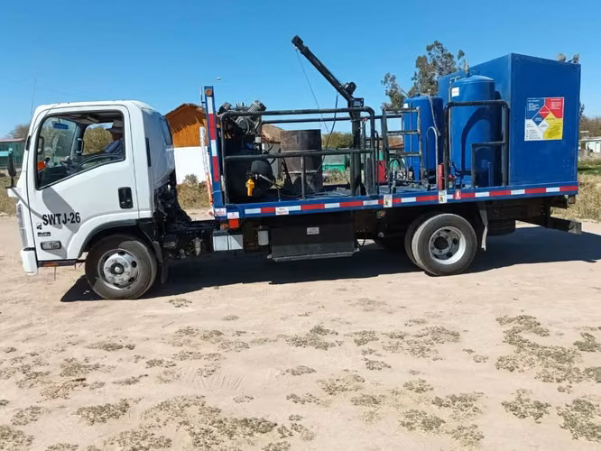 Arriendo camión lubricador - Imagen 2