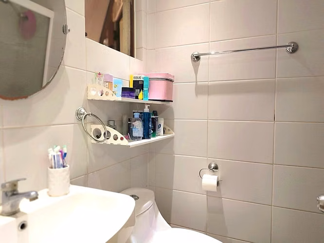 Casa mediterránea en condominio, Peñaflor – 3D 3B, quincho techado, conserjería 24/7