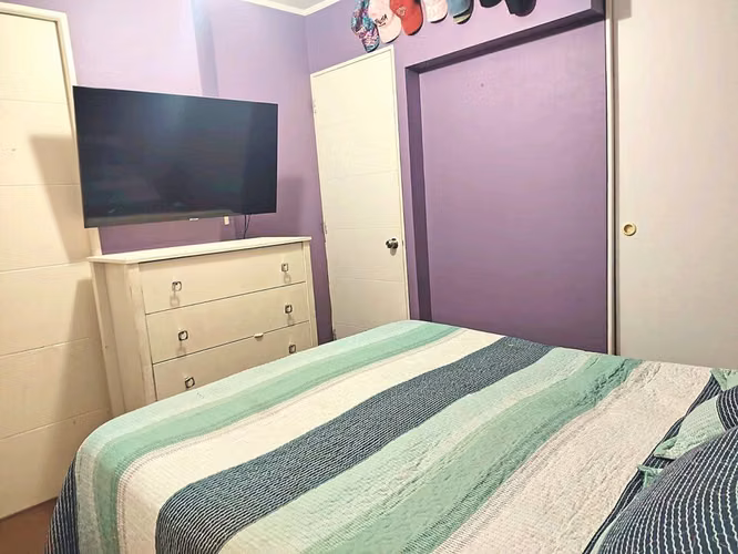 Casa mediterránea en condominio, Peñaflor – 3D 3B, quincho techado, conserjería 24/7