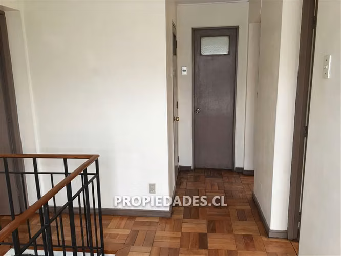 Casa de dos pisos en venta en Ñuñoa - Imagen 26
