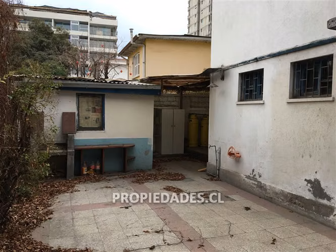 Casa de dos pisos en venta en Ñuñoa - Imagen 23