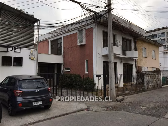 Casa de dos pisos en venta en Ñuñoa - Imagen 40