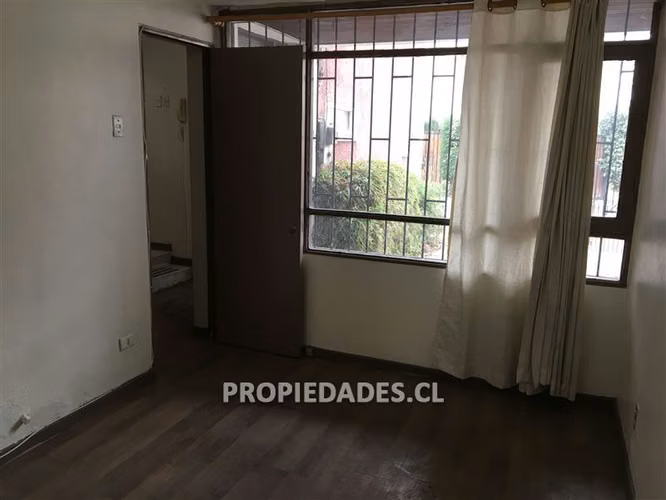 Casa de dos pisos en venta en Ñuñoa - Imagen 14