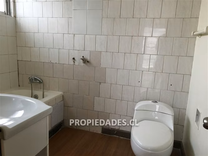 Casa de dos pisos en venta en Ñuñoa - Imagen 35