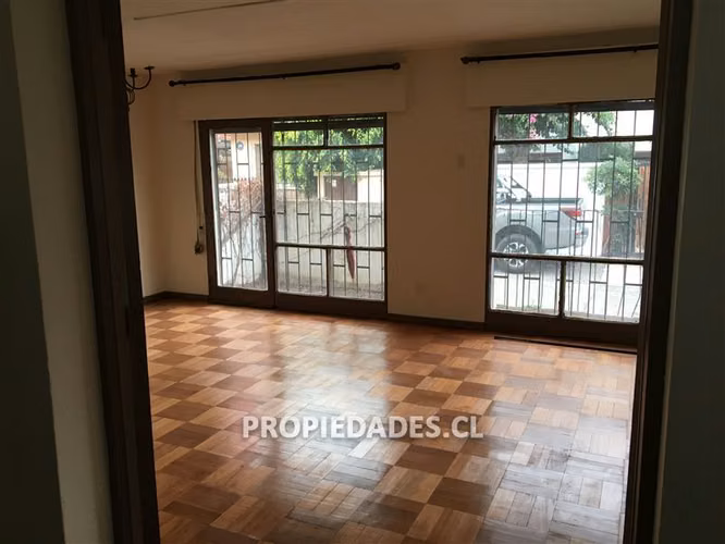 Casa de dos pisos en venta en Ñuñoa - Imagen 8
