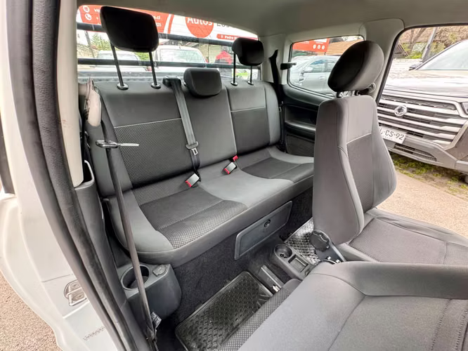 VOLKSWAGEN SAVEIRO COMFORLINE 1.6 MEC FULL CARPLAY AIRBAG ABS 2019 - Imagen 17