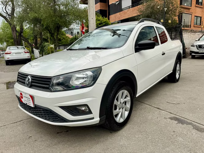 VOLKSWAGEN SAVEIRO COMFORLINE 1.6 MEC FULL CARPLAY AIRBAG ABS 2019 - Imagen 4