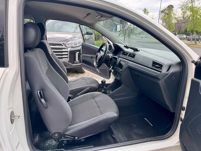 VOLKSWAGEN SAVEIRO COMFORLINE 1.6 MEC FULL CARPLAY AIRBAG ABS VER EN LAS CONDES 2019