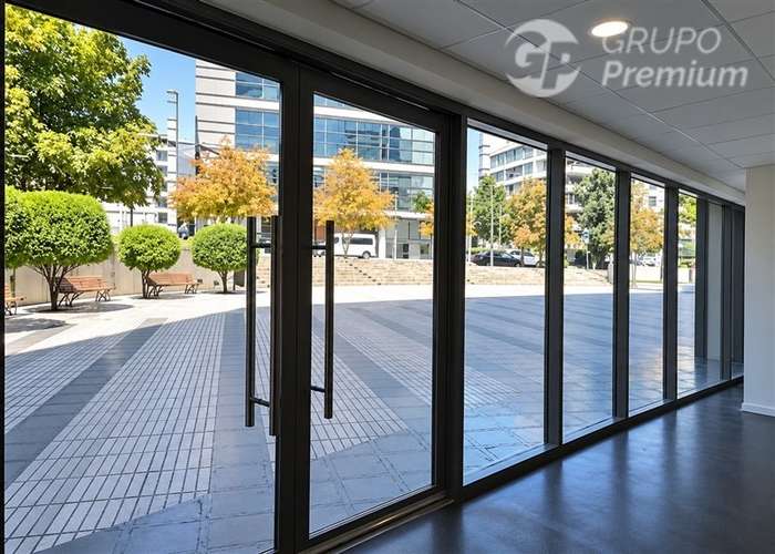 Local Comercial en arriendo en Vitacura - Imagen 2