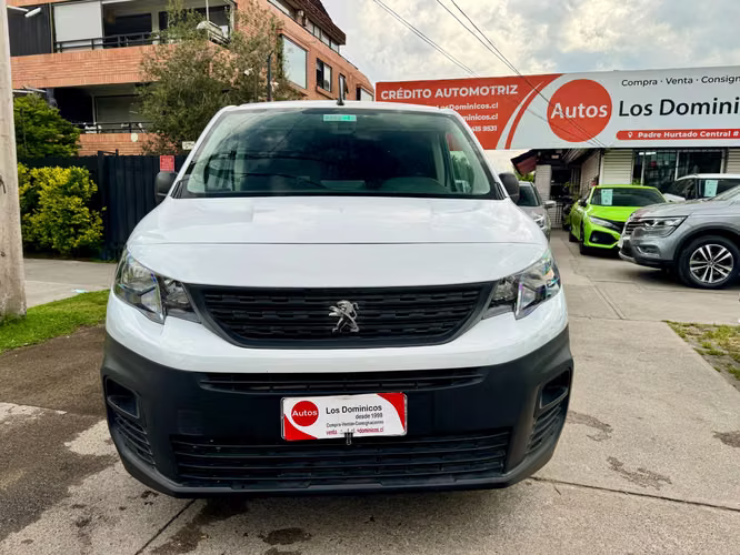 PEUGEOT PARTNER DIESEL 1.5 MEC 6 VEL SOLO 26.000 KM FULL CARPLAY VER EN LAS CONDES 2024