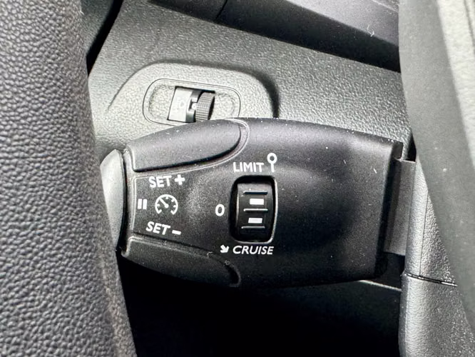 PEUGEOT PARTNER DIESEL 1.5 MEC 6 VEL SOLO 26.000 KM FULL CARPLAY VER EN LAS CONDES 2024