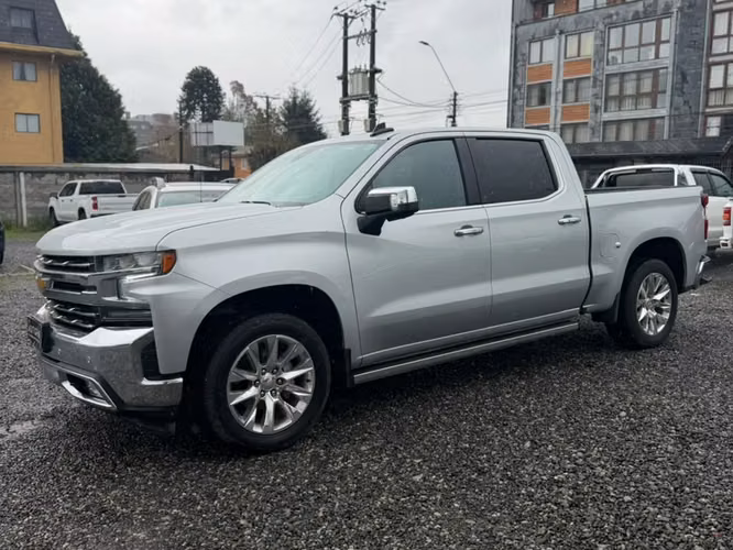CHEVROLET Silverado 5.3 LTZ HC 2022 - Imagen 3