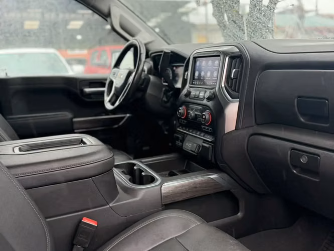 CHEVROLET Silverado 5.3 LTZ HC 2022 - Imagen 9