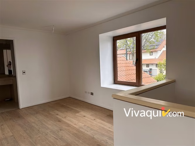 Casa en arriendo de 6 dorm. en Peñalolén