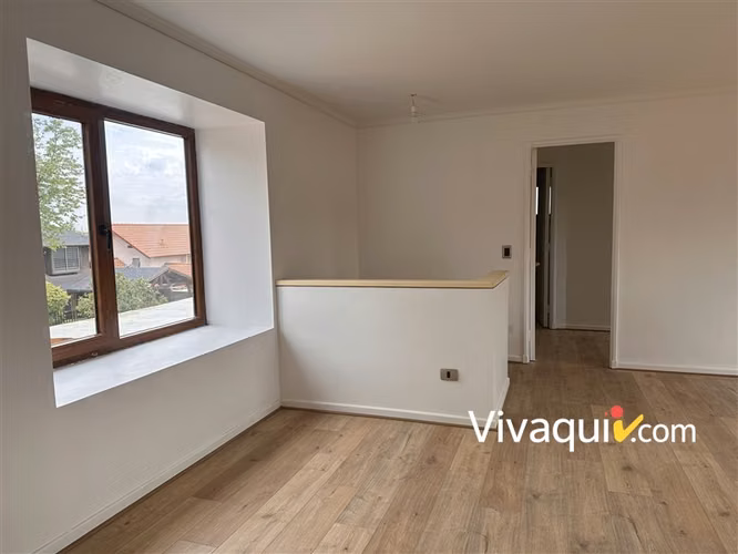 Casa en arriendo de 6 dorm. en Peñalolén