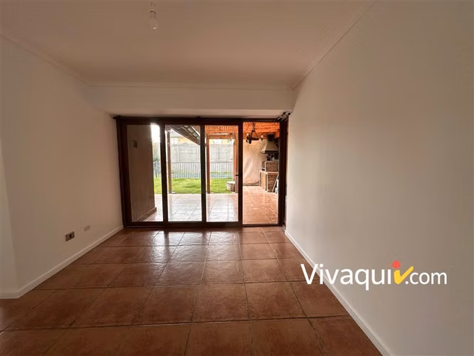 Casa en arriendo de 6 dorm. en Peñalolén - Imagen 4
