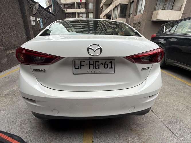 Mazda 3 Sedán 2018 2.0 Skyactiv MT – 86.970 km - Imagen 4