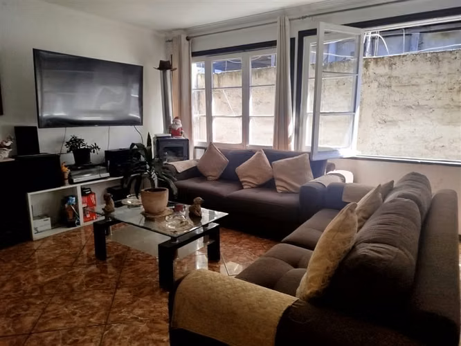 Casa en venta de 6 dorm., 3 baños en Renca - Imagen 3