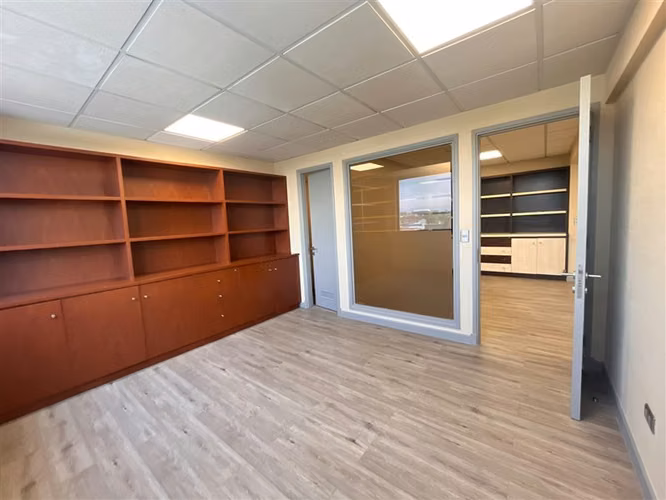 Oficina en venta en centro de Talca - Imagen 12