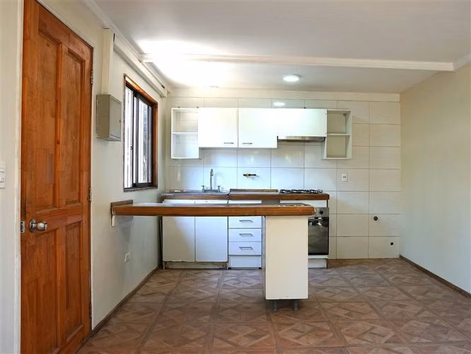 Casa interior en arriendo 2D 2B Bod. 1 Est. LIMACHE. - Imagen 9