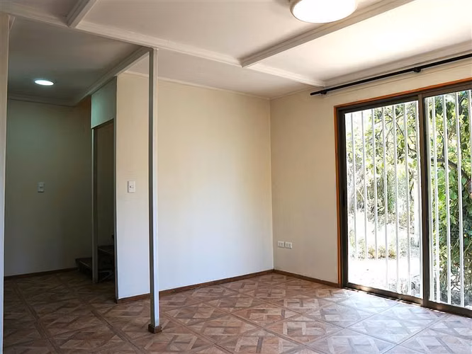 Casa interior en arriendo 2D 2B Bod. 1 Est. LIMACHE. - Imagen 8