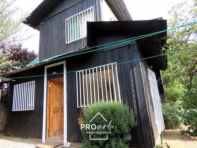 Casa interior en arriendo 2D 2B Bod. 1 Est. LIMACHE.