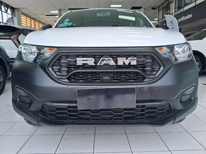 RAM 700 SLT CD 2024 - Imagen 2