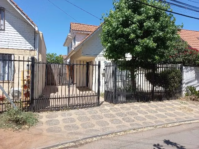 CASA EN TALCA, ¡EXCELENTE OPORTUNIDAD PARA EMPRESA EN LAS RASTRAS