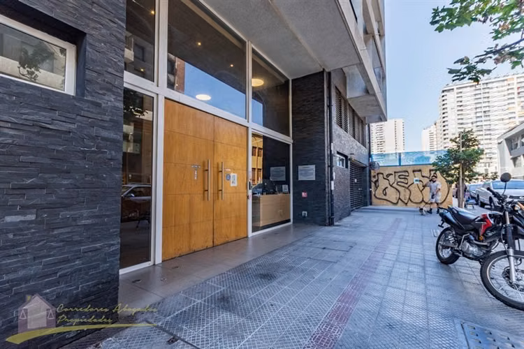 Tu próximo espacio: 2D/2B y bodega en Metro Santa Isabel - Imagen 2