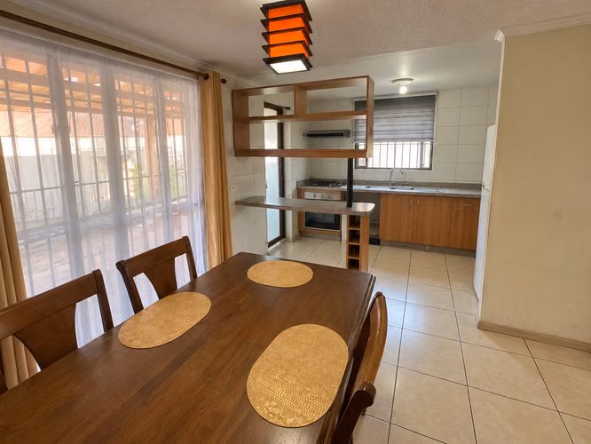 CASA DE 3 DORMITORIOS EN MICROBARRIO CERRADO DE MAIPÚ - Imagen 13