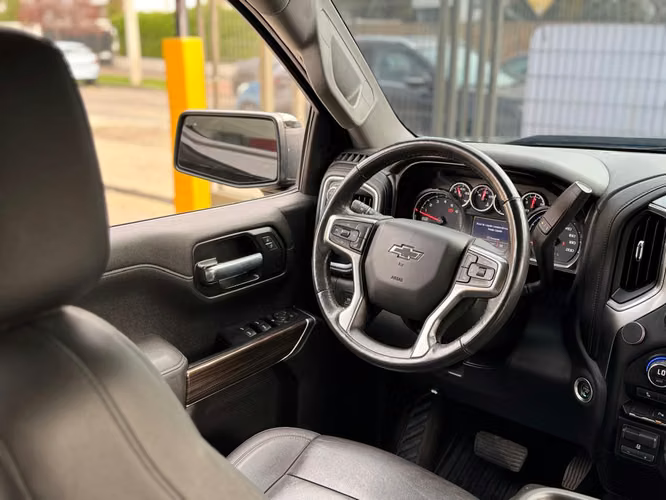 Chevrolet Silverado - Imagen 17