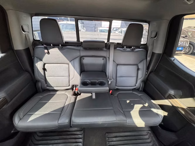 Chevrolet Silverado - Imagen 14