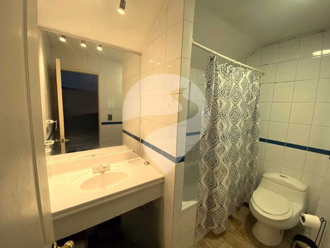 Casa Amplia y Moderna en Excelente Barrio (184723) - Imagen 12