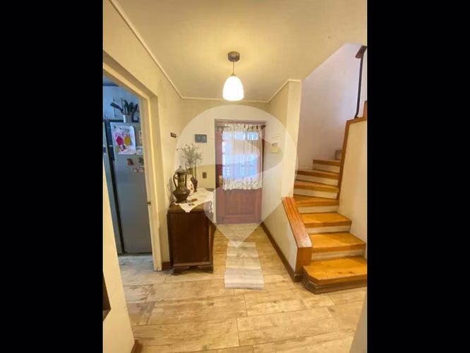Casa Amplia y Moderna en Excelente Barrio (184723) - Imagen 2
