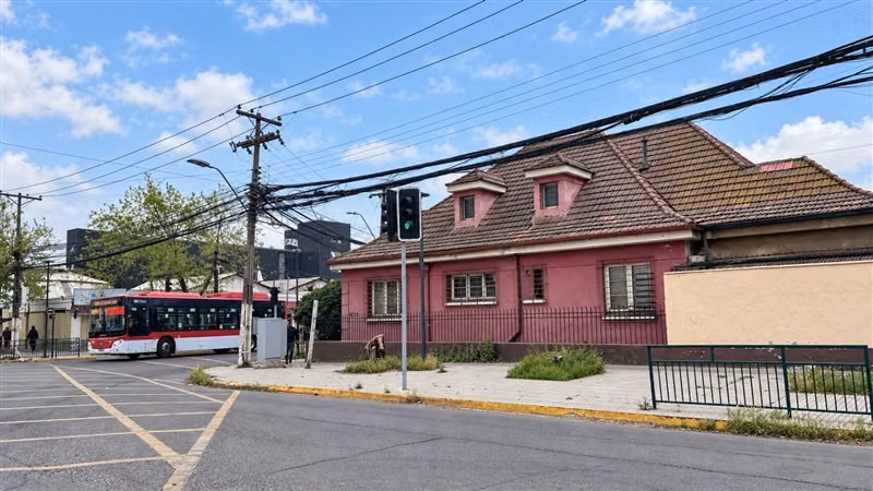 Gran Esquina Comercial + Bodega P. De Valdivia Macul - Imagen 22
