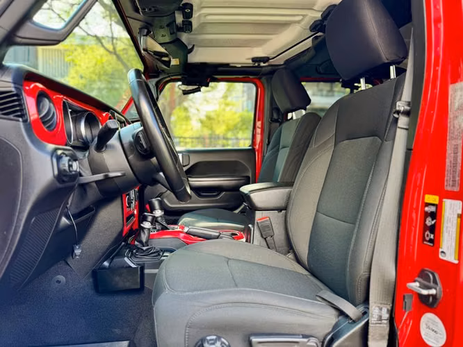JEEP GLADIATOR SPORT 3.6L V6 AT8 AWD - 2021 | 4842 - Imagen 14