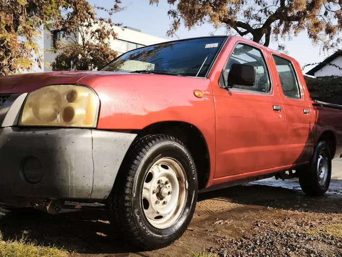 Nissan Terrano 2010 2.4 DX 4x2 doble cabina - Imagen 5