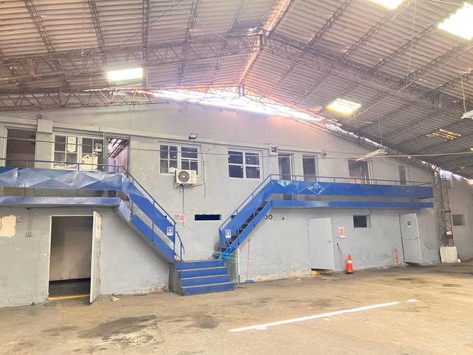 BODEGA CON OFICINA 1800 M2 QUINTA NORMAL - Imagen 5