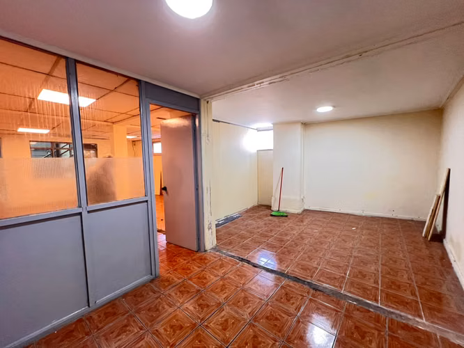 BODEGA CON OFICINA 1800 M2 QUINTA NORMAL - Imagen 17